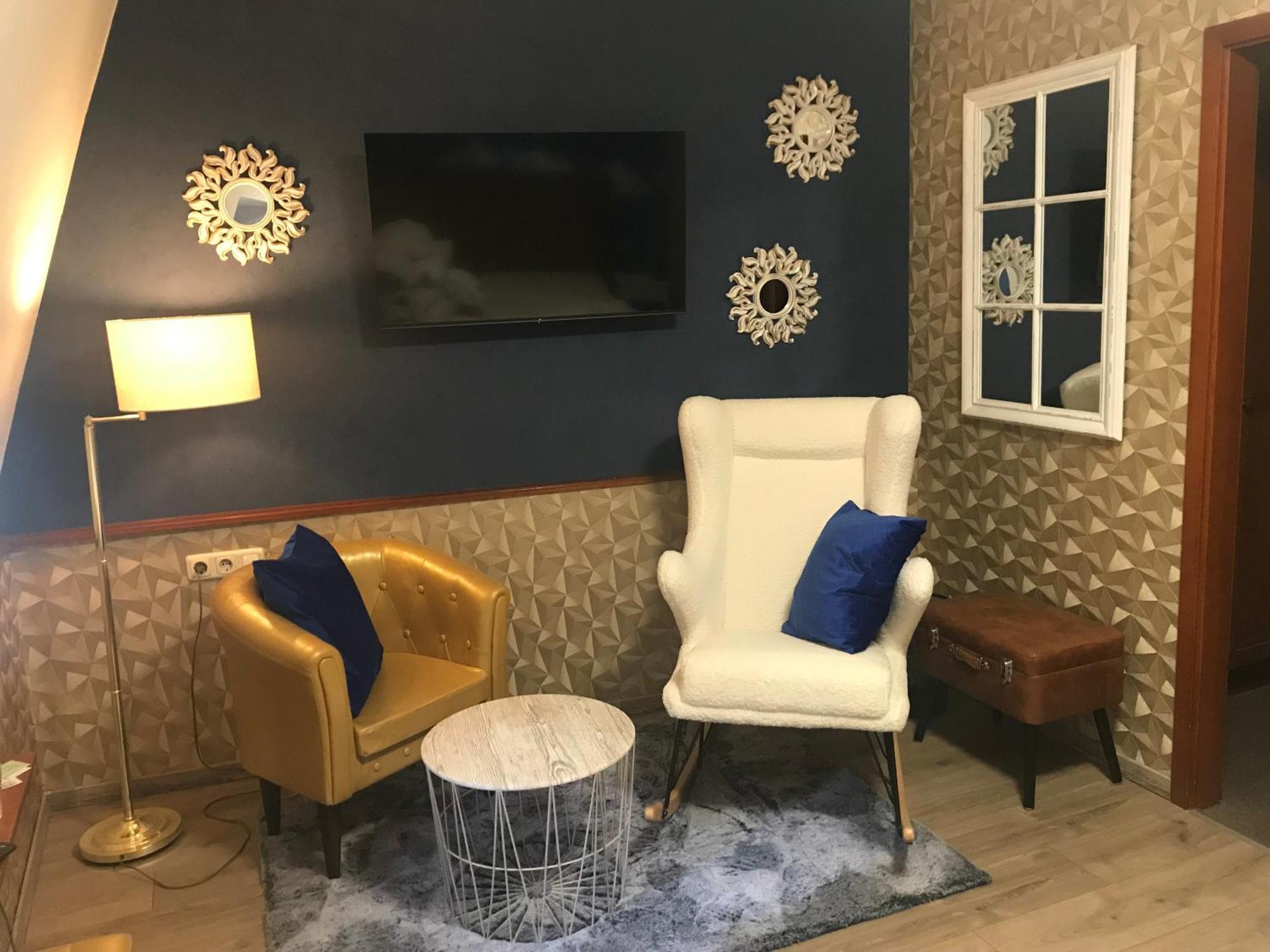 Hotel & Restaurant Sonnenhoefle Зомерхаусен Екстериор снимка