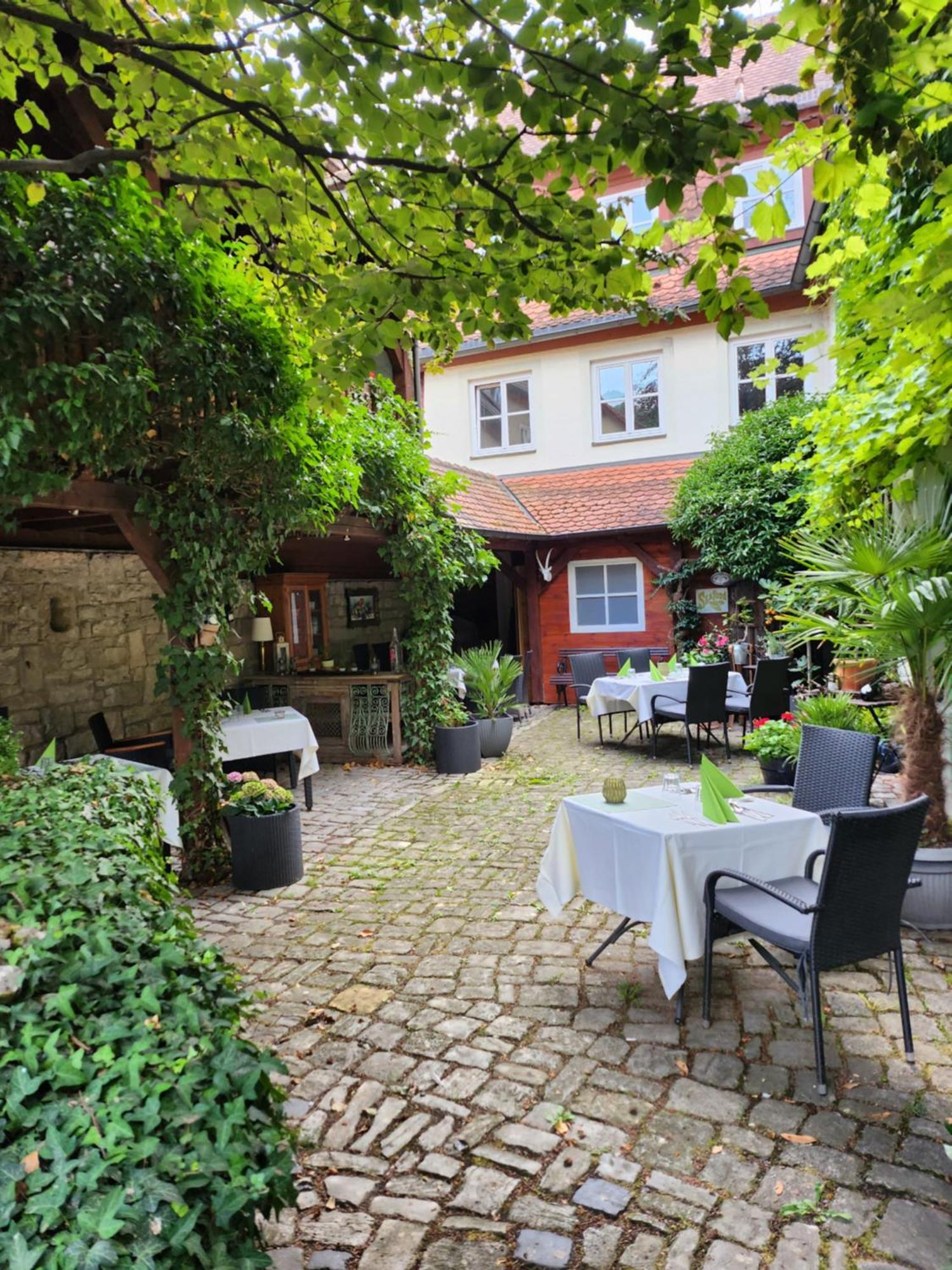 Hotel & Restaurant Sonnenhoefle Зомерхаусен Екстериор снимка